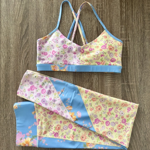 NWOT LoveShackFancy x Bandier Strappy Bra Mixed-Print Leggings Carnation Kisses